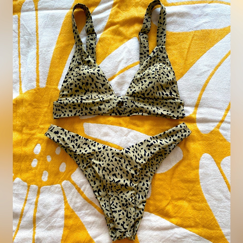 Volcom Bikini Set